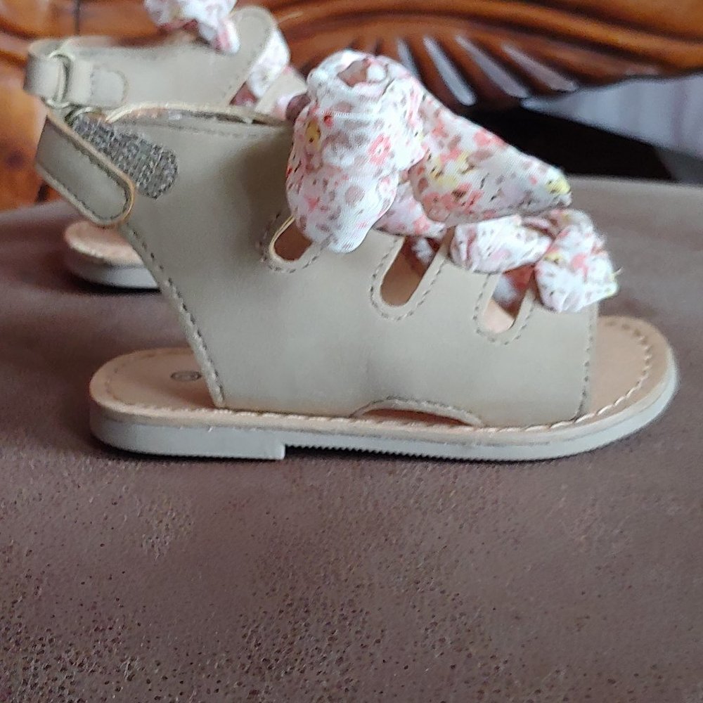 Sandals - Picture 3 of 4